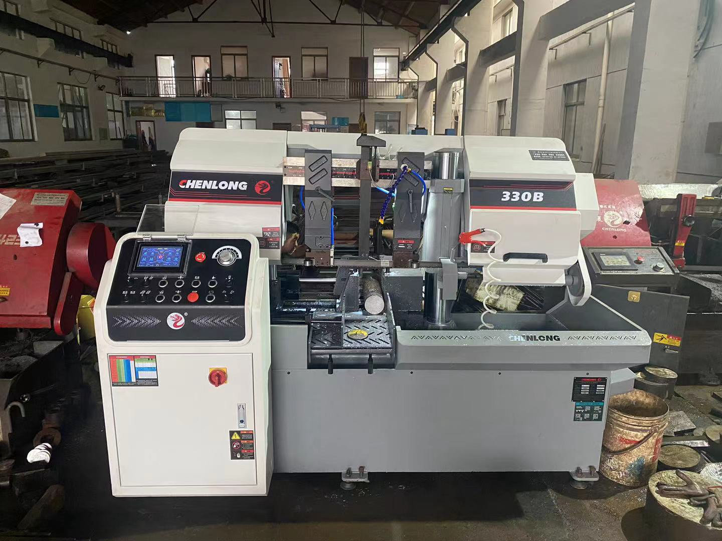 智能高效數(shù)控鋸床